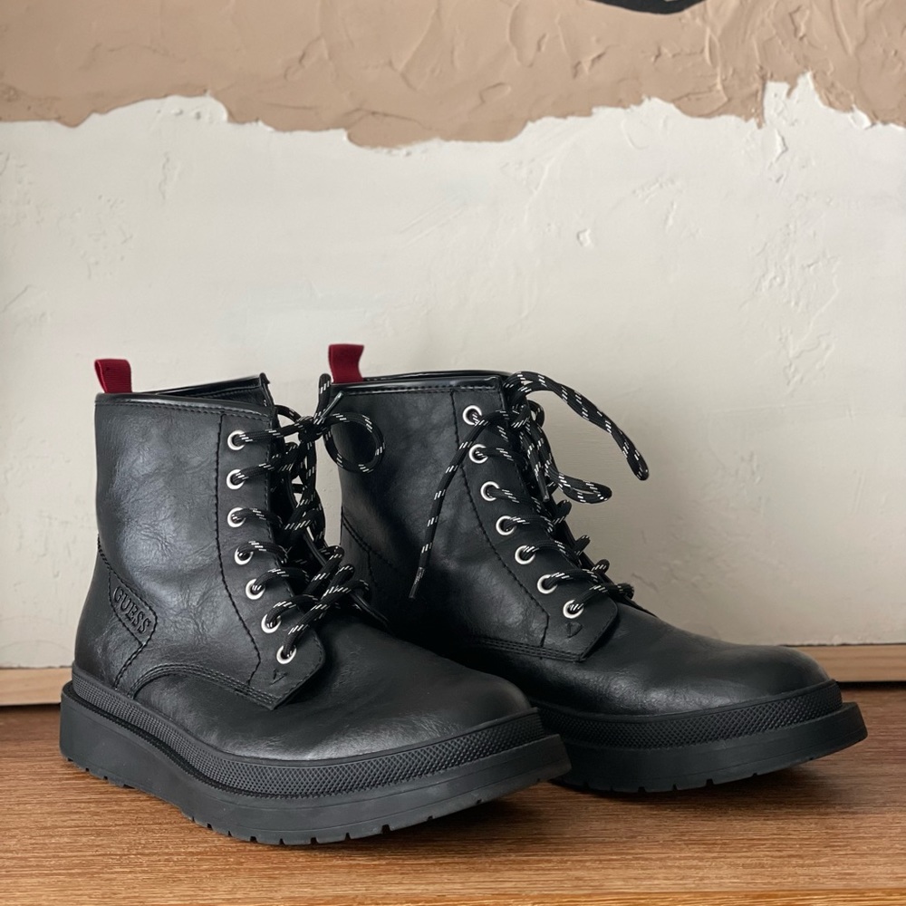 Guess combat Boots